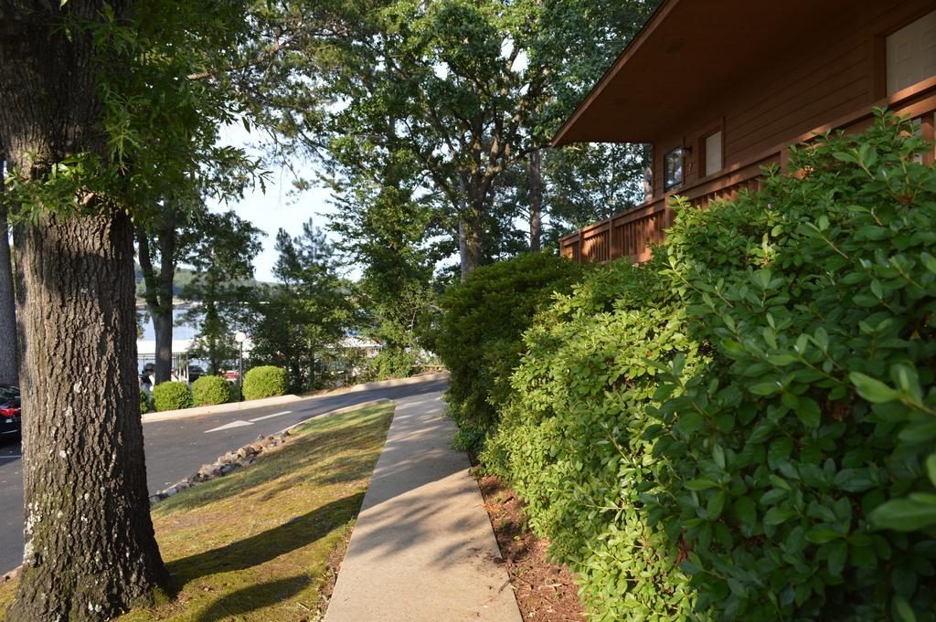 Country Inn Lake Resort Hot Springs Exterior photo